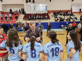 Oryantiring yarışları Gölcük'te yapıldı