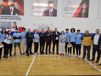 Oryantiring yarışları Gölcük'te yapıldı