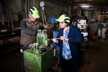 Eşini kanserden kaybetti, atölyenin başına geçti