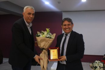 Ünlü konuklar panelde buluştu 