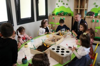 Büyükakın, Lokomotif Köy’de çocuklarla buluştu