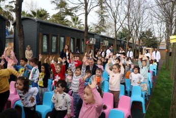 Büyükakın, Lokomotif Köy’de çocuklarla buluştu