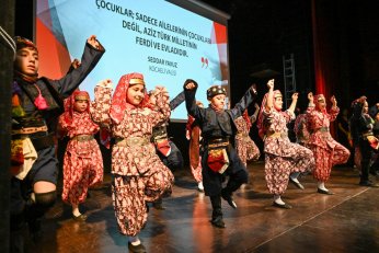 ‘Bir çocuğumuzun elinden lütfen tutun’