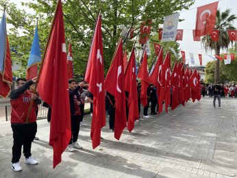 Gölcük’te 23 Nisan coşkusu