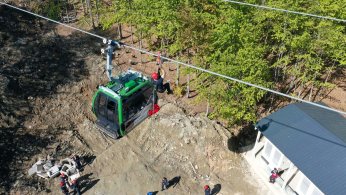 İtfaiyeden teleferikte nefes kesen tatbikat