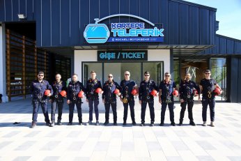 İtfaiyeden teleferikte nefes kesen tatbikat