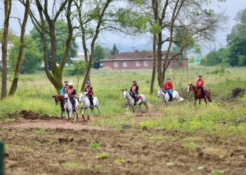 Tarihi İpekyolu’nda nefes kesen yarış