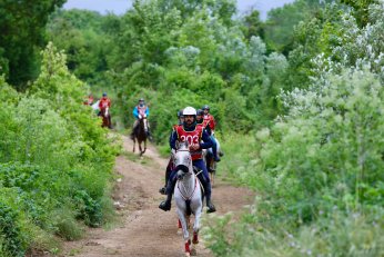 Tarihi İpekyolu’nda nefes kesen yarış