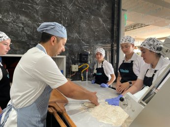 Hollandalı öğrenciler Türk mutfağını öğreniyor