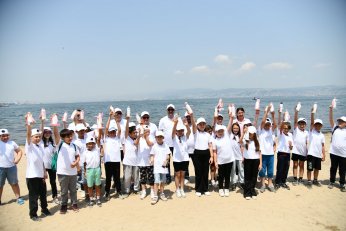 Denizden çıkan  atıklar dikkat çekti