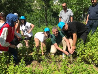 Özel çocuklar doğayla iç içe