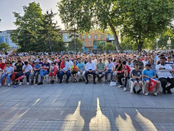 Gölcük’te milli heyecan Anıtpark’ta yaşandı