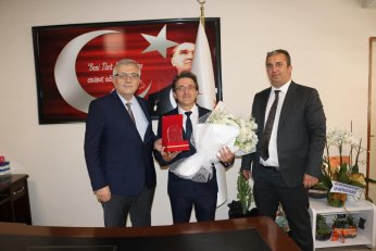 Necati Çelik Başhekimi Çardak görevi devraldı