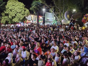 Çeyrek final coşkusu Gölcük’ü sardı