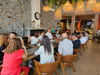 Başkan Sezer, LGS birincileri ile buluştu