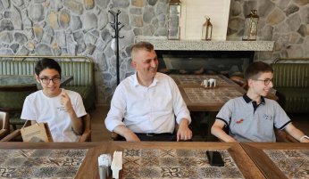 Başkan Sezer, LGS birincileri ile buluştu