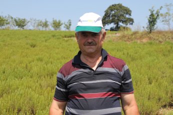 Çocukları ve torunlarına toprak sevgisi aşıladı