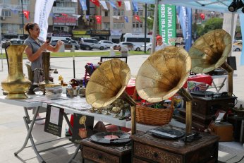 Kocaeli’de antika ve nostalji rüzgarı esti