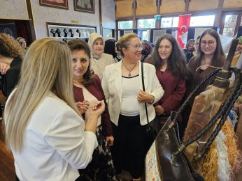 GÖLMEK sergisi Kervansaray’da açıldı