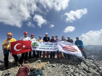 Kocaelili dağcılardan dikkat çeken başarı