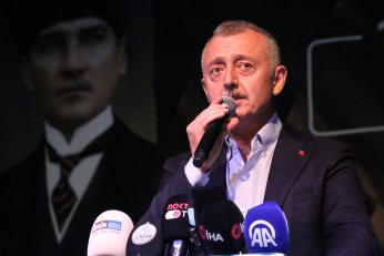 Deprem şehitleri dualarla anıldı