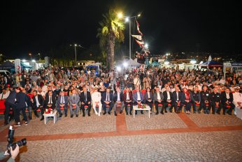 Deprem şehitleri dualarla anıldı