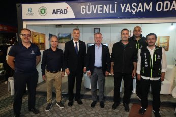 Deprem şehitleri dualarla anıldı