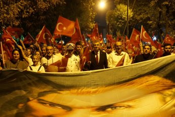 Gölcüklüler fener alayında buluştu