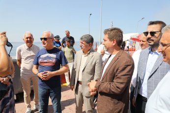 Festivalde 8 bin balık-ekmek ikramı