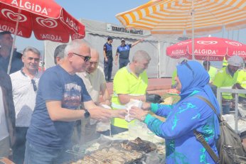 Festivalde 8 bin balık-ekmek ikramı
