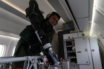 Mavi vatanın uçan gözü