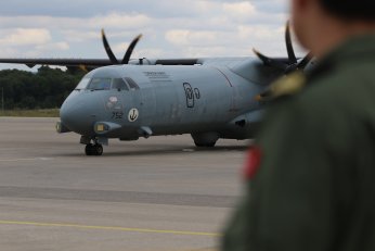 Mavi vatanın uçan gözü