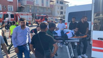 Kontrolden çıkan iş makinesi dehşet saçtı: 4 yaralı