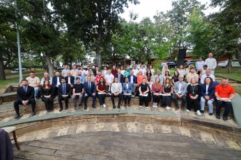 Büyükakın, soydaş  gençlerle buluştu