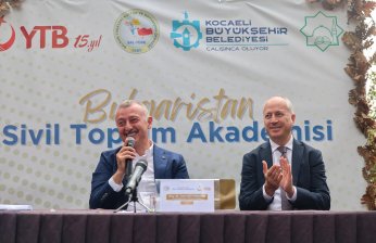 Büyükakın, soydaş  gençlerle buluştu