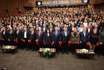 AK Parti’de coşkulu danışma