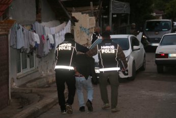 Zehir tacirlerine şafak operasyonu: 124 gözaltı