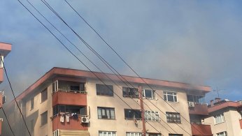 Tadilat yapılan çatı alevlere teslim oldu