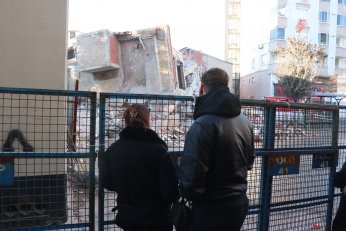 4 kişiye mezar olan binada çalışmalar sürüyor