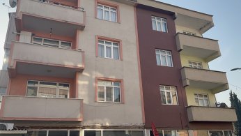 Kolonlarında çatlak oluşan 3 bina boşaltıldı