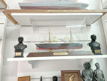 Model gemilerle denizciliği tanıtıyor