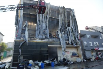 Fabrika yangınında 2 vardiya amiri gözaltına alındı