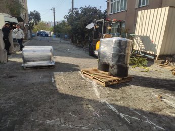 Fabrika yangınına ilişkin incelemeler sürüyor