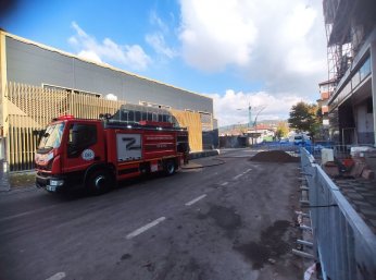 Fabrika yangınına ilişkin incelemeler sürüyor