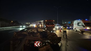 Üç aracın karıştığı kazada 6 yaralı