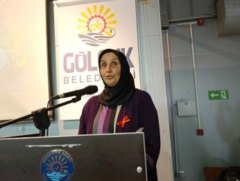 Gölcüklüler, ‘kadına şiddete hayır’ dedi