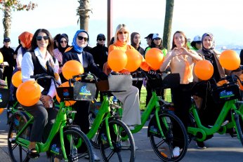 Kadınlar şiddete karşı tek yürek oldu