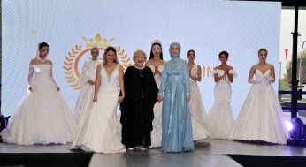 Evlilik Fuarı’nda defile büyüledi