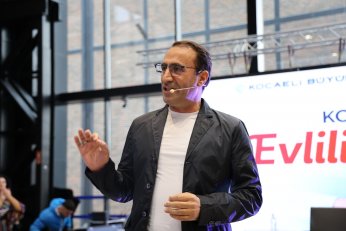 Evlilik Fuarı’nda defile büyüledi