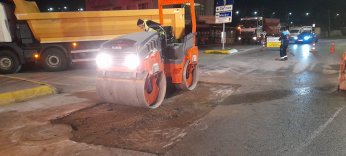 Yol bakım onarımı gece gündüz sürüyor